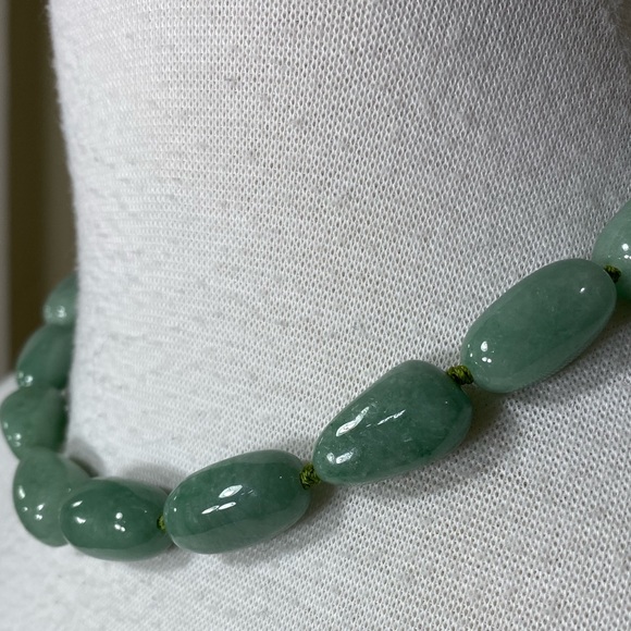 Natural Stone Green Jade? Collar Beaded Necklace - Picture 3 of 11